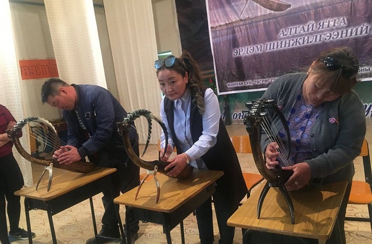 “Өв соёлоо өвлөн хөгжүүлье” эрдэм шинжилгээний хурал боллоо